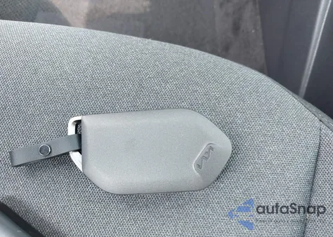 2025 Kia K4 Lxs из США, поврежденный, VIN 3KPFT4DE0SE142230